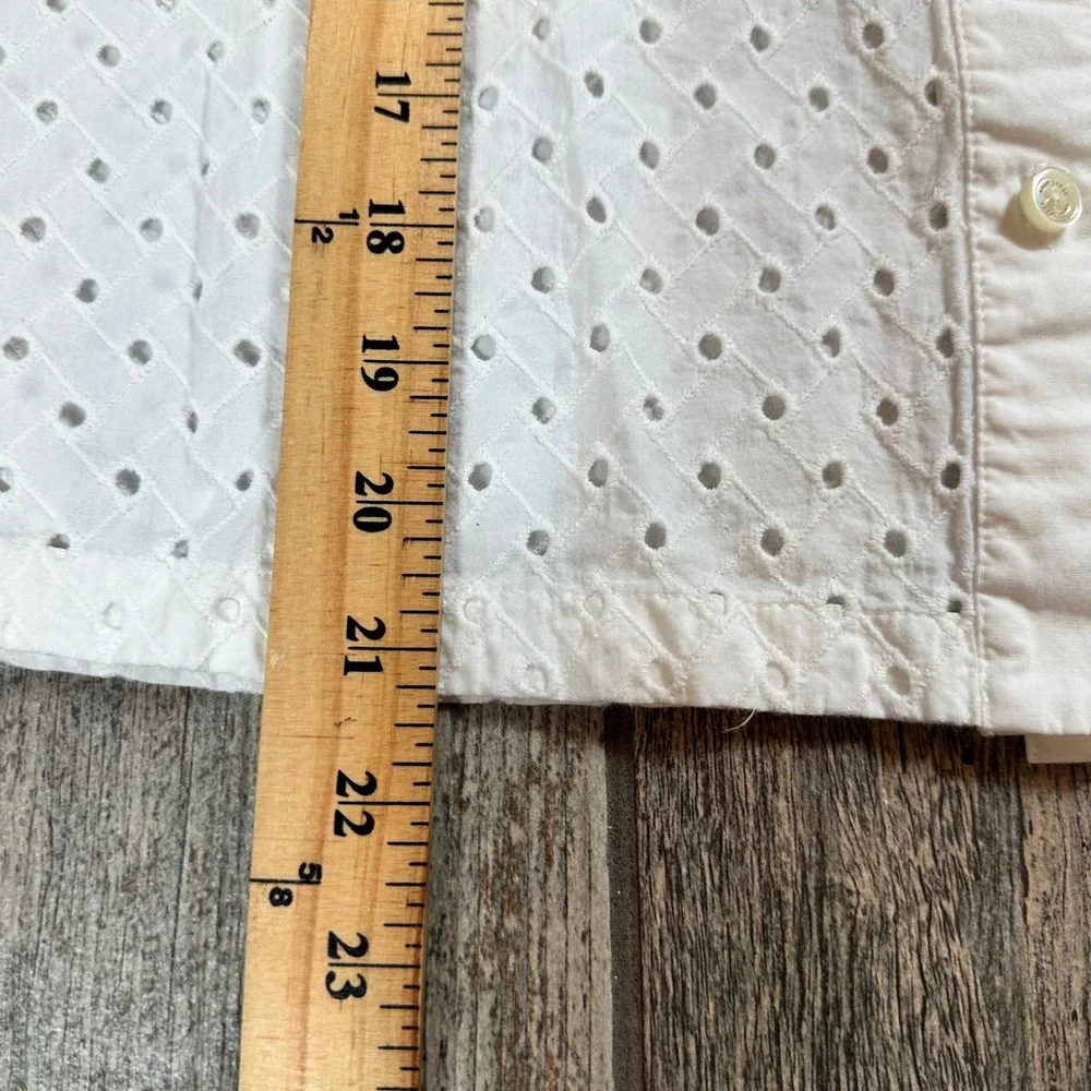 Kate Spade New York White Eyelet Shirt Short Sleeve‎ Button Down Top - Sz 2